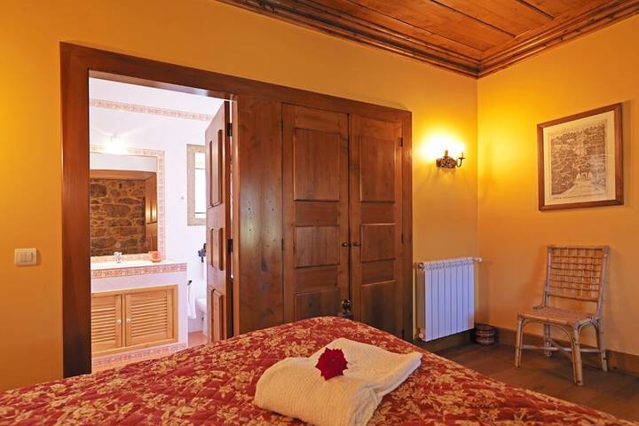 Room 3 of 22