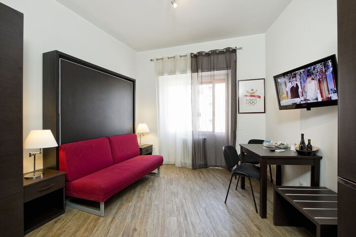 Room 10 of 29