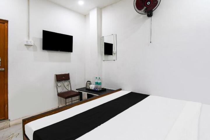 Hotel O Gunjan Family Lodge