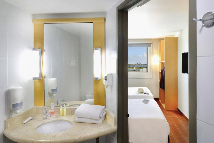Clean Restrooms