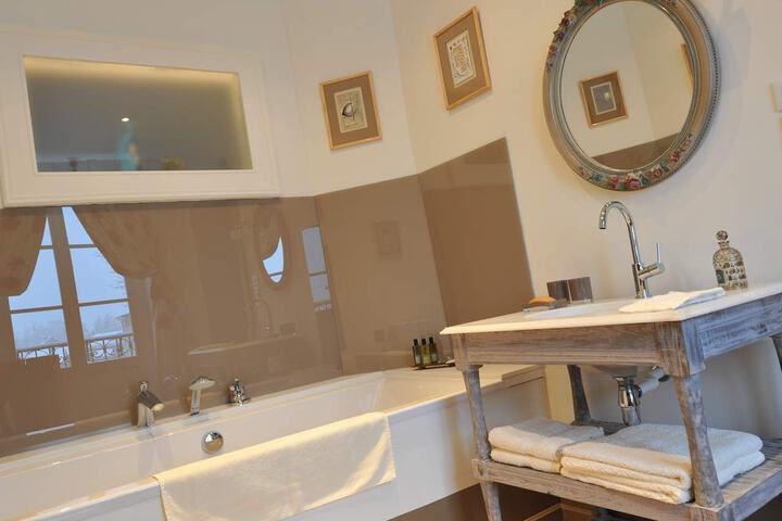 Bathroom Vanities
