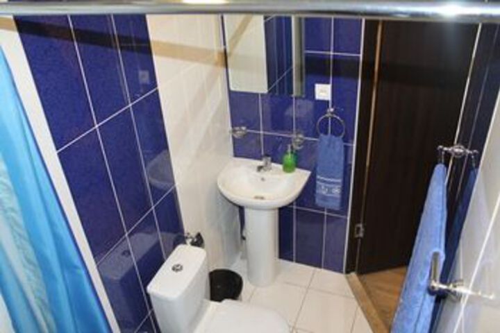 Room 4 of 36
