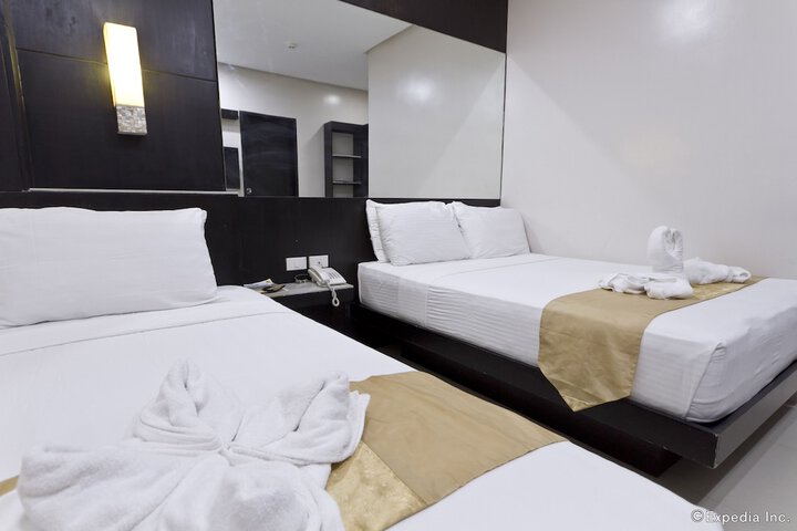 Room 8 of 22