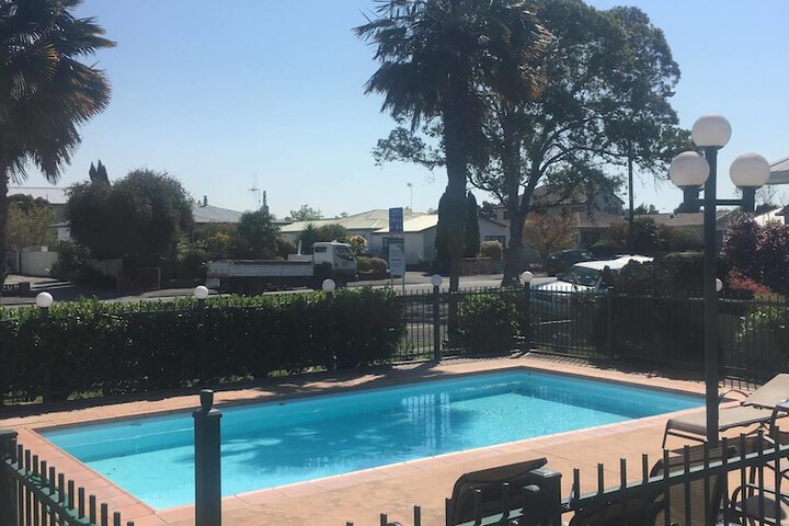 Pool Hotel