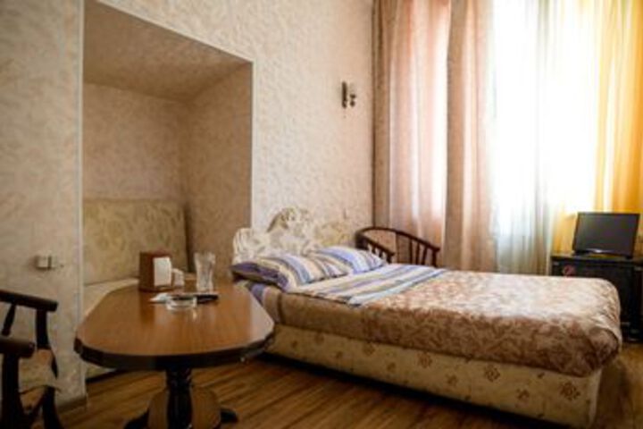 Room 19 of 32