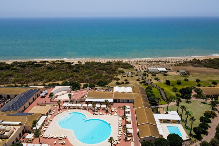 Pool Hotel