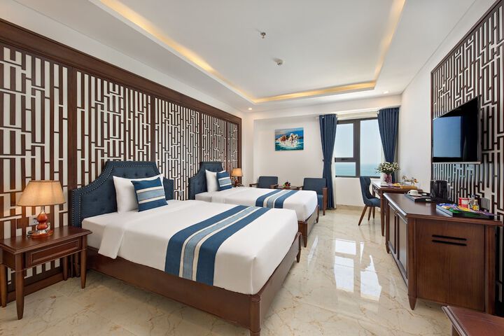 Room 10 of 82
