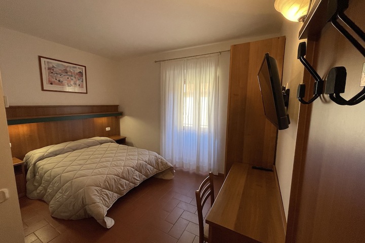 Room 12 of 47