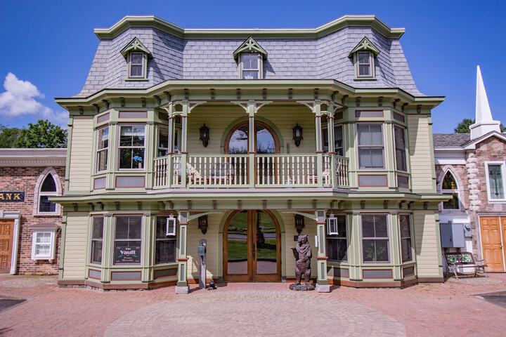 Adventure Suites in North Conway, NH