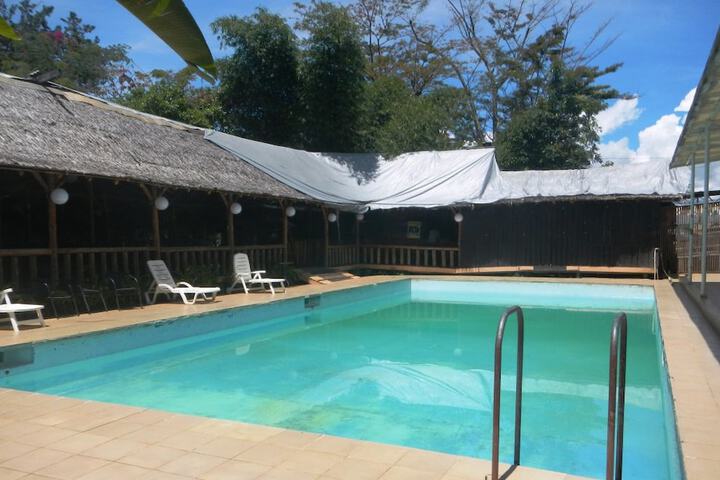 Pool 41 of 80