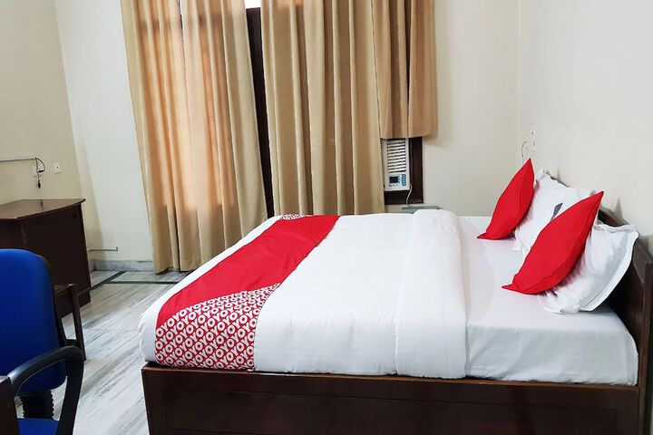 Room 15 of 24