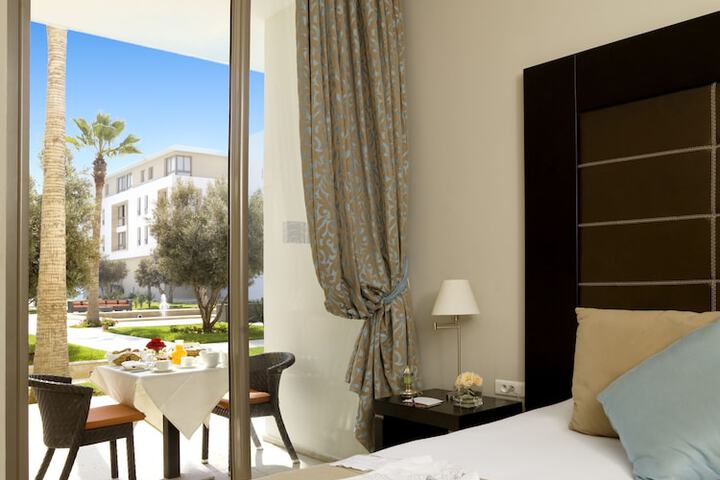 Room 65 of 111