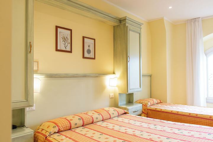 Room 19 of 29