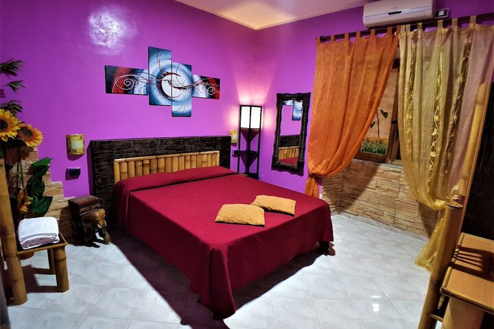 Room 28 of 63