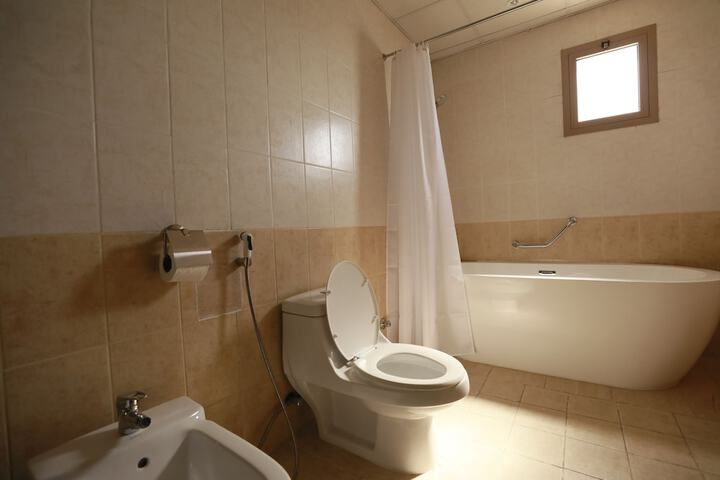 Room 32 of 58