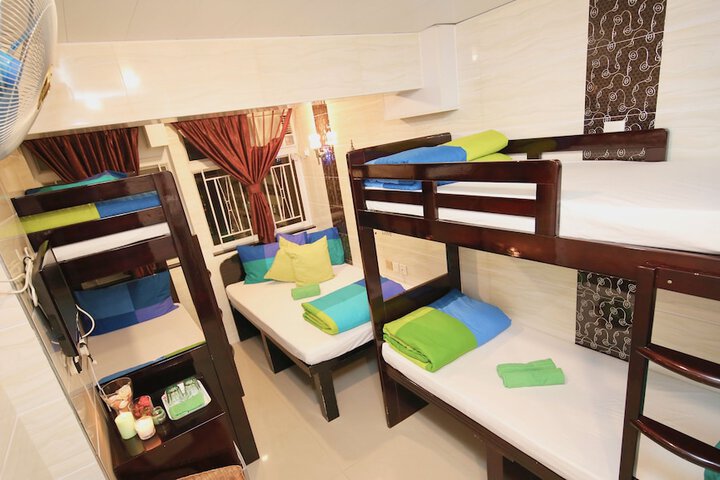 Room 43 of 119