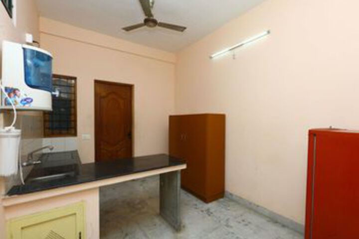 Room 18 of 22