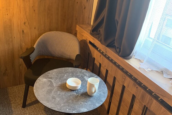 Room 5 of 53
