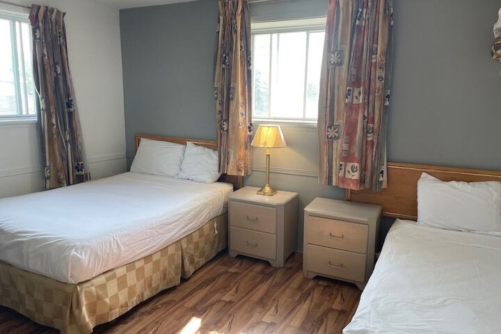 Room 16 of 29