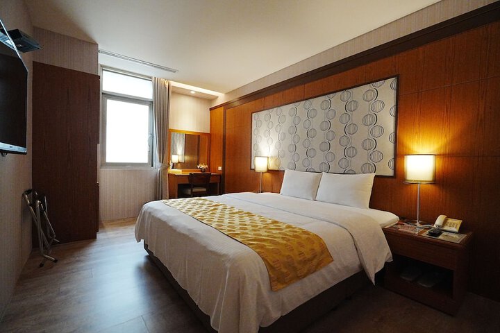 Room 15 of 61