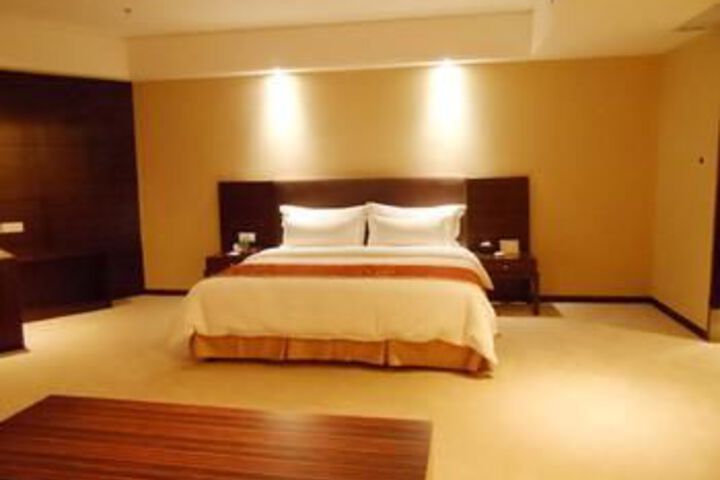 Room 27 of 112