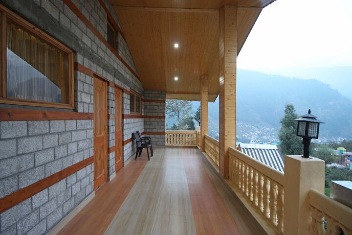 OYO 7373 HOME STAY NIRVANA RETREAT