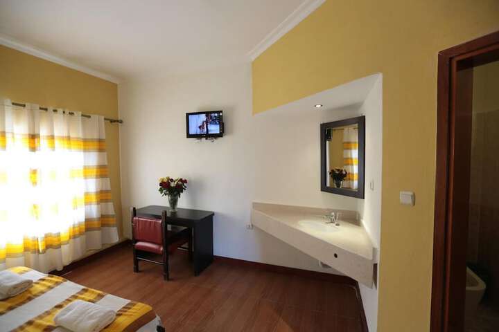 Room 17 of 50