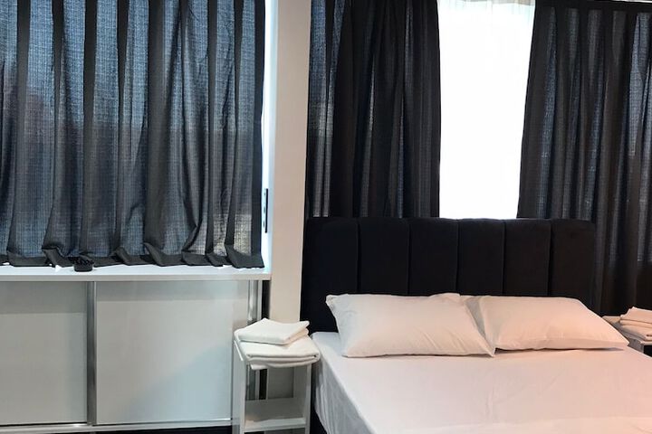 Room 11 of 46