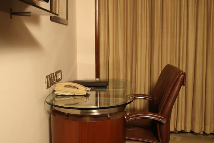 Room 34 of 84