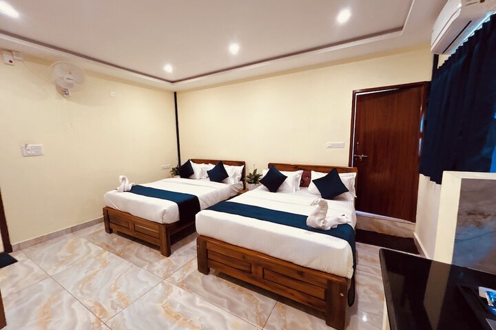 Room 6 of 24