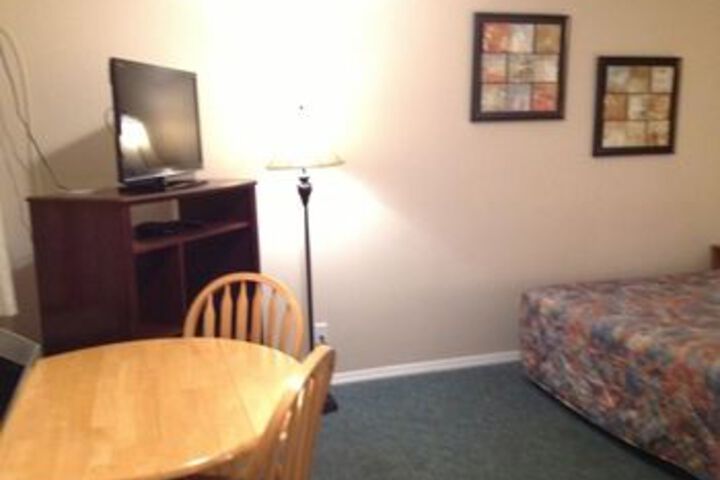 Room 21 of 33