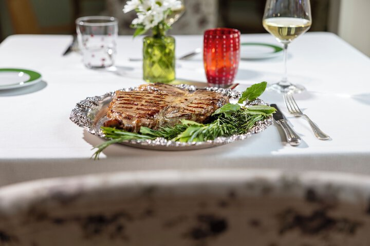 Dining 114 of 150