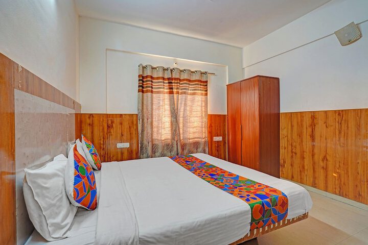 Room 19 of 28