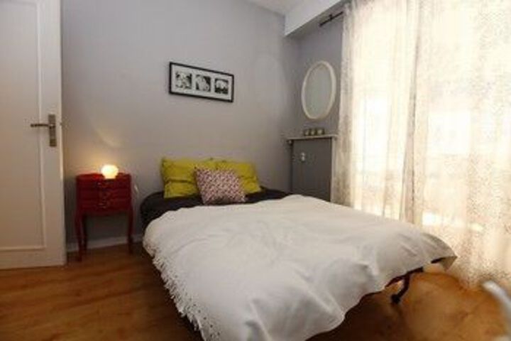 Room 5 of 13