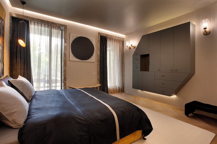 Room 76 of 257