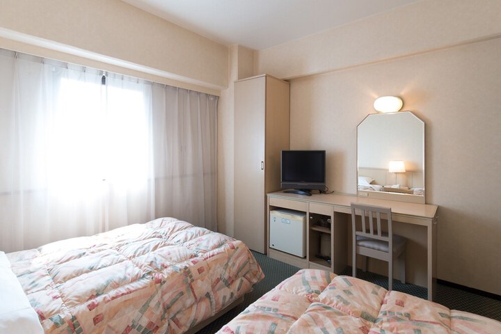 Room 19 of 95
