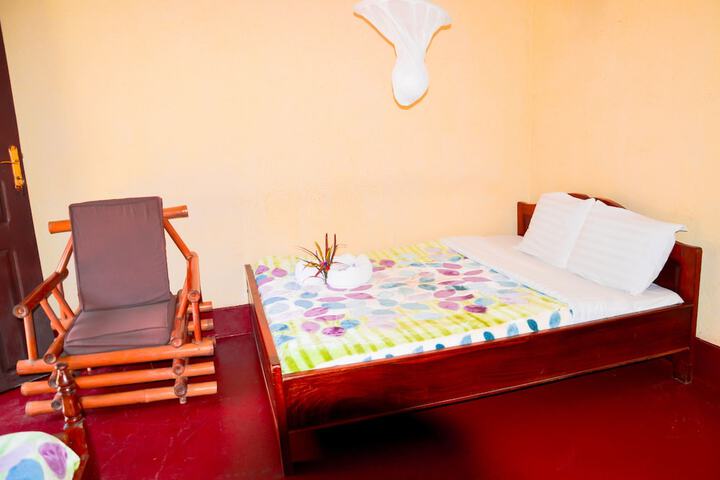 Room 2 of 45