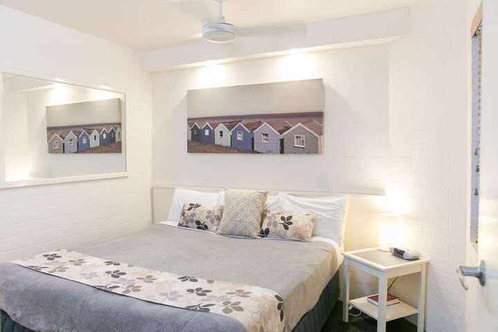 Room 8 of 109
