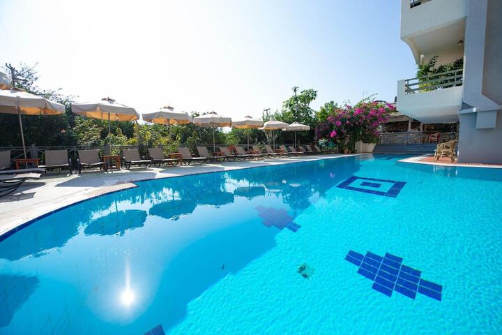 Pool 46 of 60