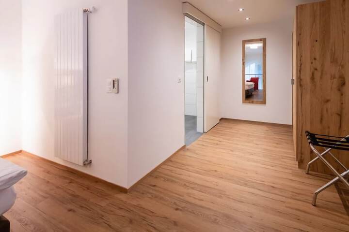 Room 25 of 52