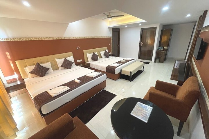 Room 5 of 29