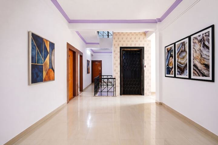 Hotel Interior 3 of 28