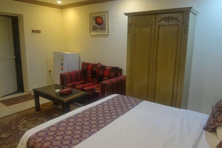Room 2 of 6
