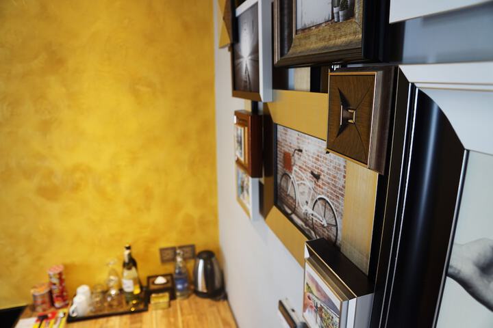 Room 27 of 48