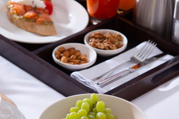 Breakfast/Coffee Service 126 of 186