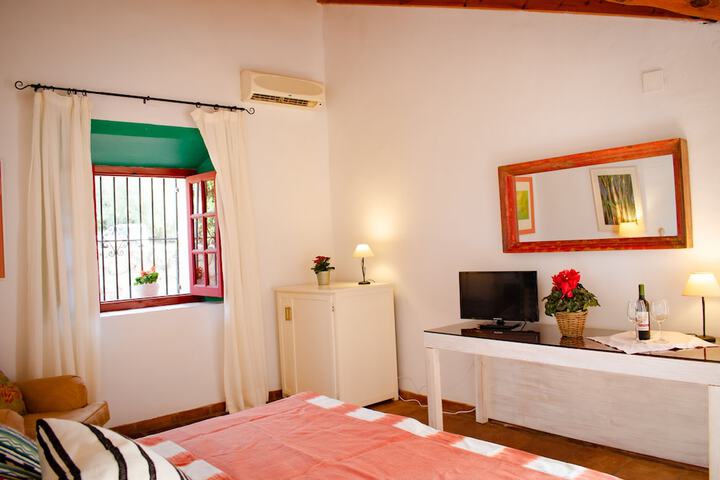 Room 52 of 131