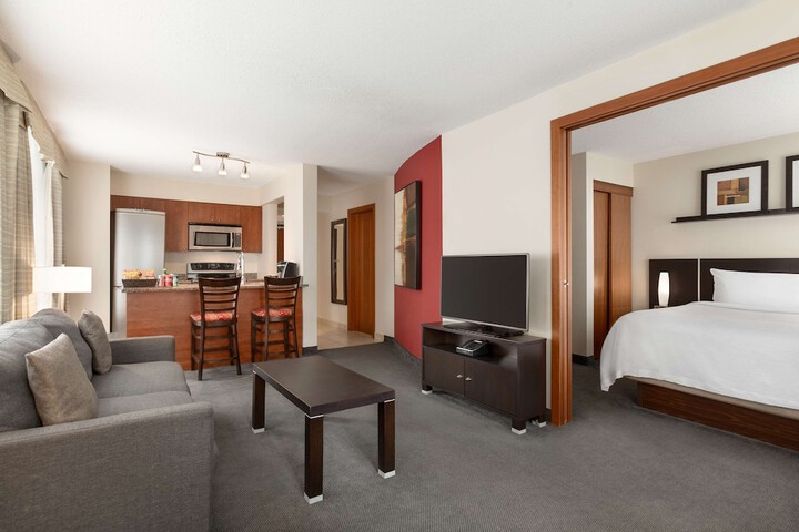 Room 9 of 48