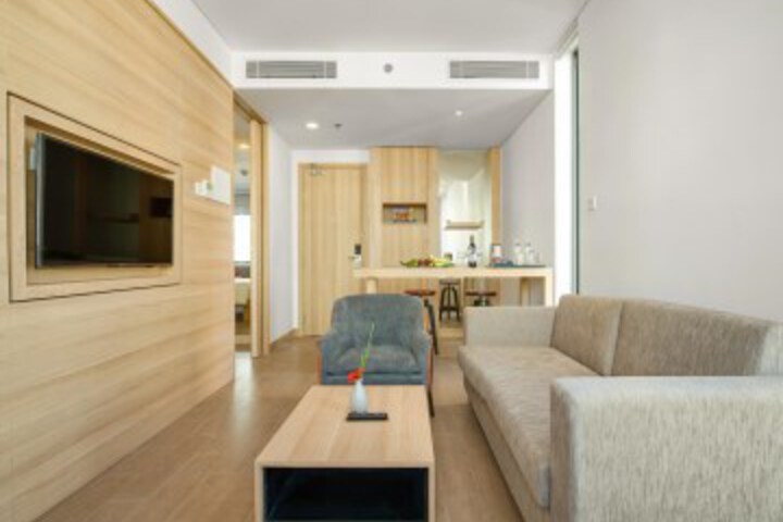 Room 2 of 7