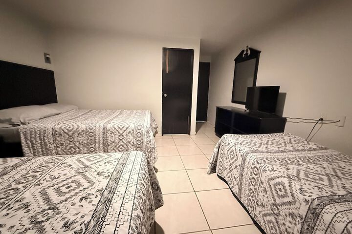 Room 12 of 30