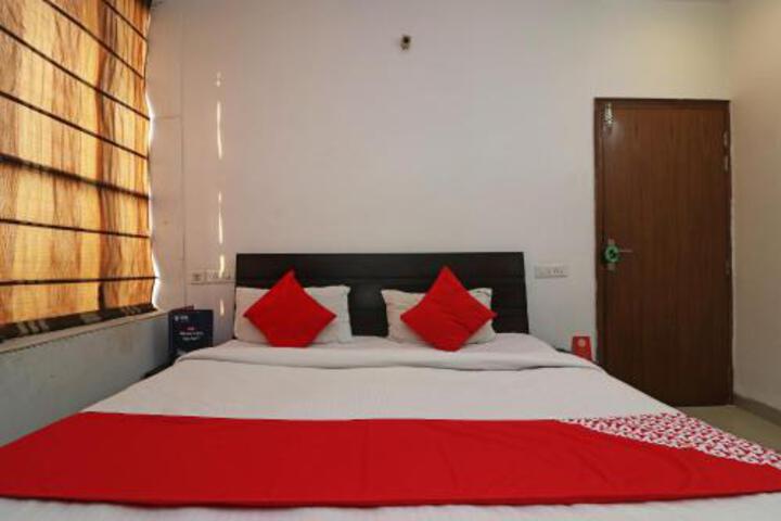 Hotel Mehfil